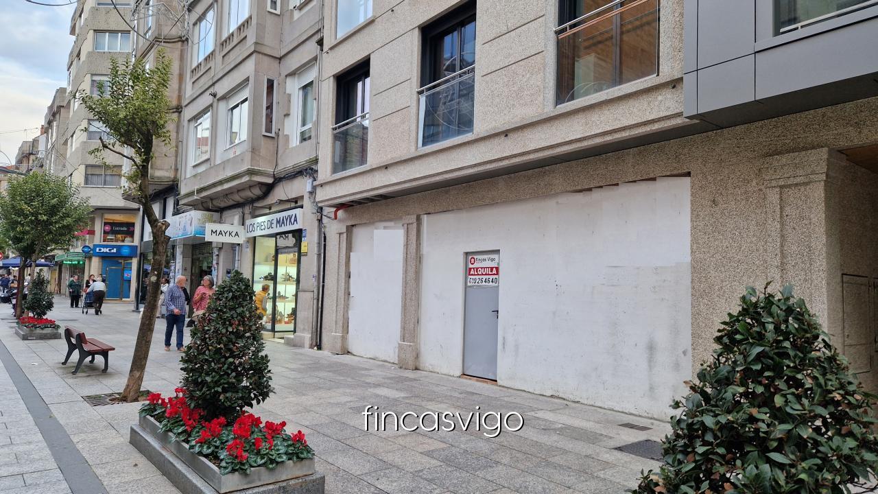 177020861406800027183_173946505307 Magnifico local Urzaiz