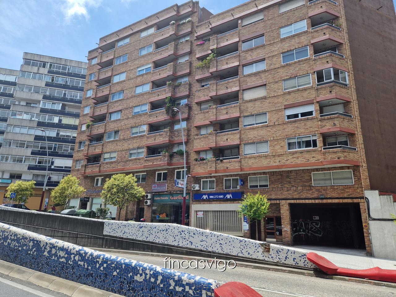 177020862828900027936_175147098052 Local con salida de humos
