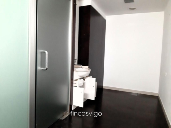 PELUQUERÍA EN ZONA TRANSITADA