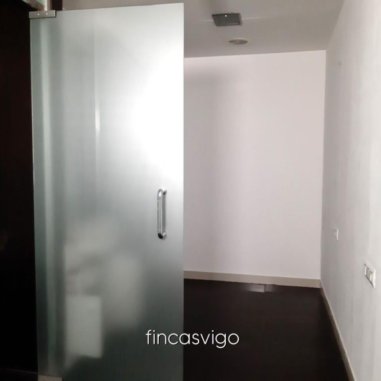 PELUQUERÍA EN ZONA TRANSITADA