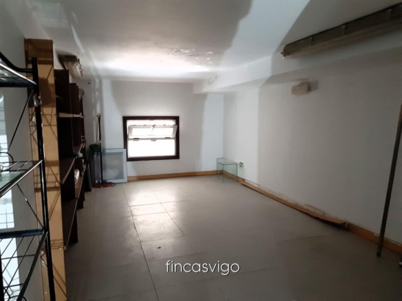 PELUQUERÍA EN ZONA TRANSITADA