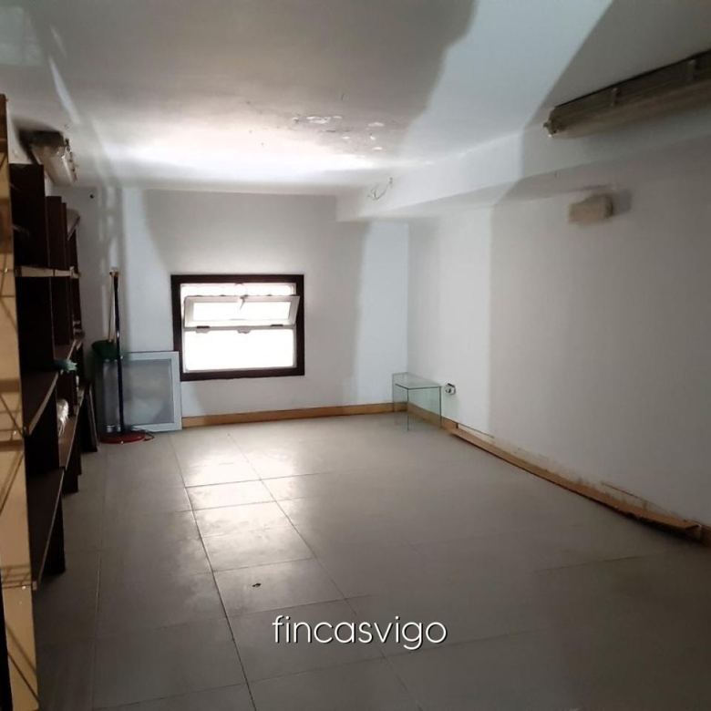 PELUQUERÍA EN ZONA TRANSITADA