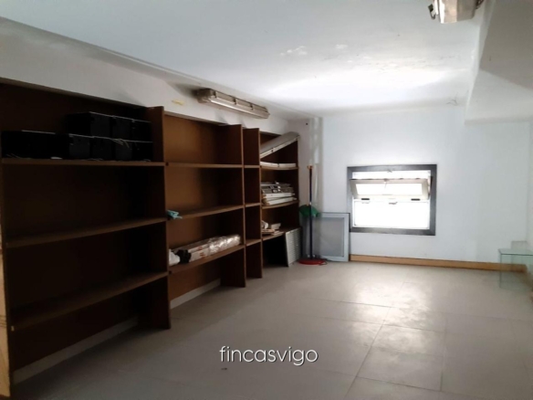 PELUQUERÍA EN ZONA TRANSITADA