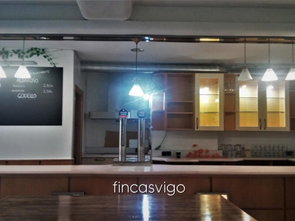 Local de Cafetería instalada en Venta o posible apartamento (OPORTUNIDAD)