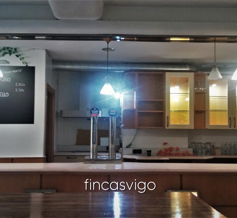 Local de Cafetería instalada en Venta o posible apartamento (OPORTUNIDAD)