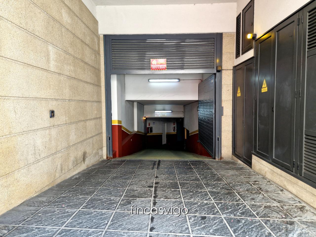 177020878394600005564_175308423304 Garaje zona Corte Ingles