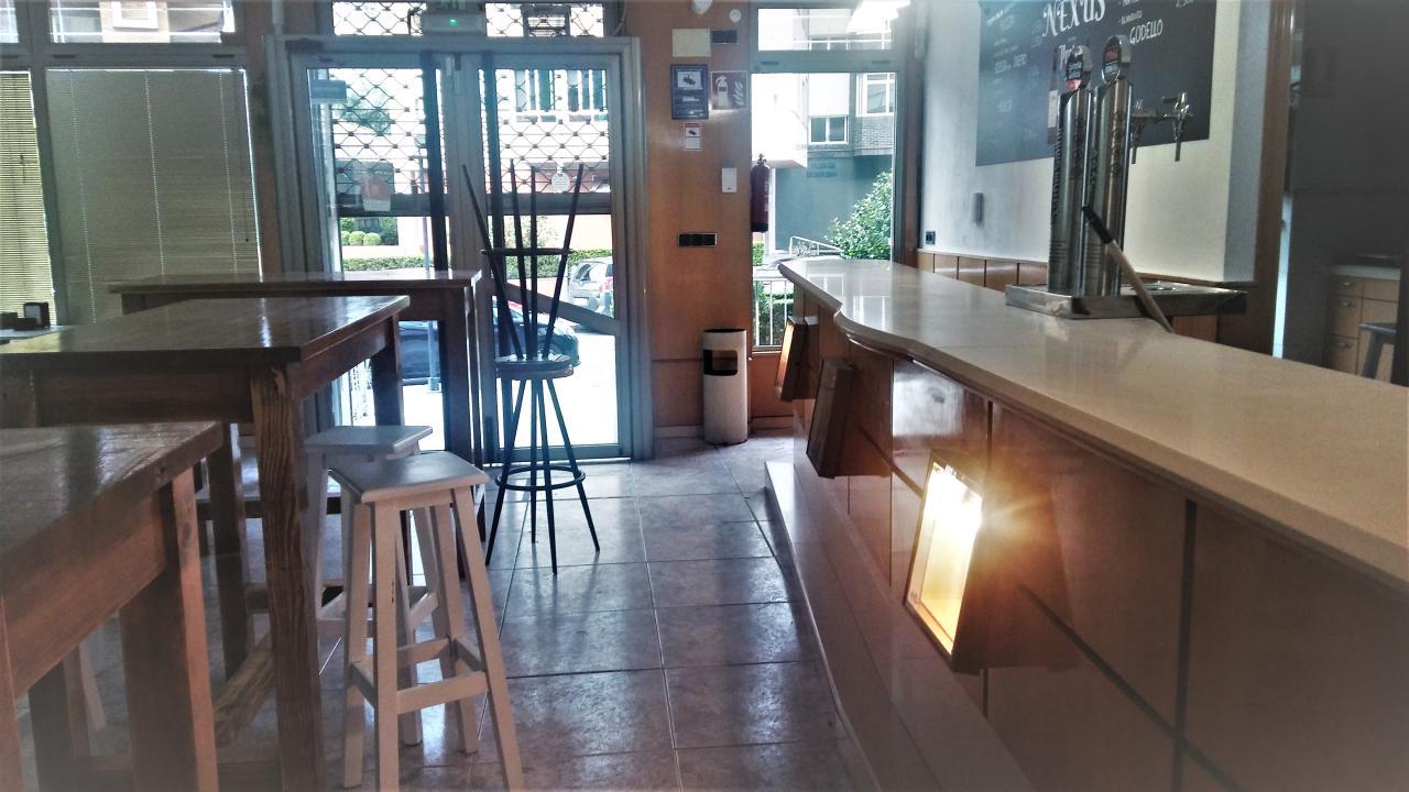 Local de Cafetería instalada en Venta o posible apartamento (OPORTUNIDAD)
