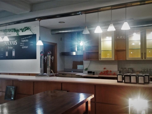 Local de Cafetería instalada en Venta o posible apartamento (OPORTUNIDAD)