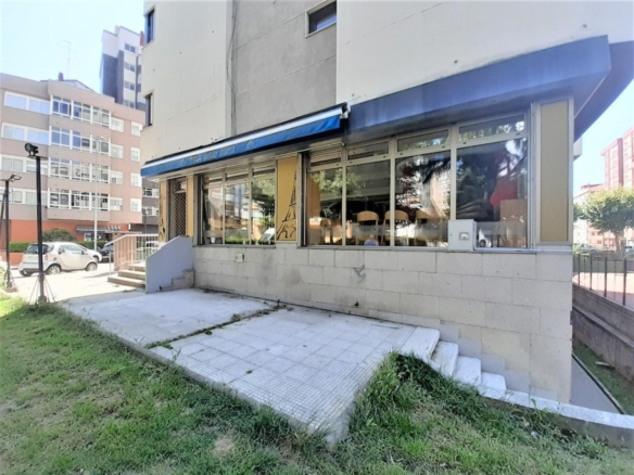 Local de Cafetería instalada en Venta o posible apartamento (OPORTUNIDAD)
