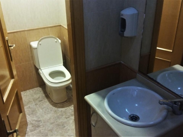 Local de Cafetería instalada en Venta o posible apartamento (OPORTUNIDAD)