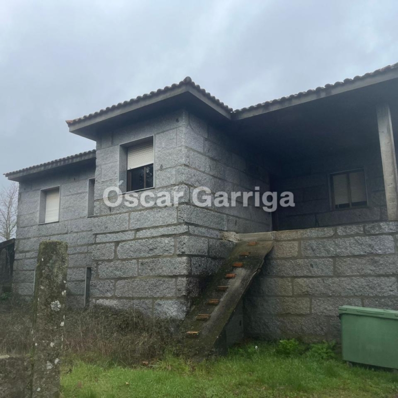 INCREÍBLE INMUEBLE EN EL RURAL GALLEGO, APTO COMO VIVIENDA O INVERSIÓN, A UN PRECIO INIGUALABLE. COTELAS, PIÑOR (OURENSE).