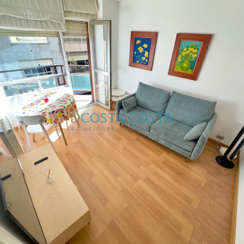 Apartamento exterior con terraza en plaza de Compostela, pleno centro de Vigo