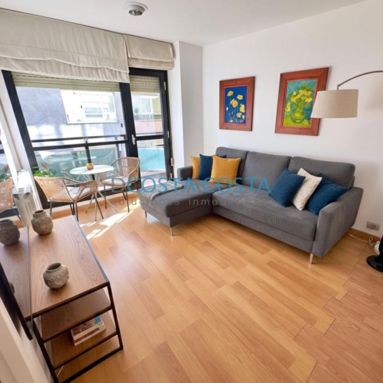 Apartamento exterior con terraza en plaza de Compostela, pleno centro de Vigo