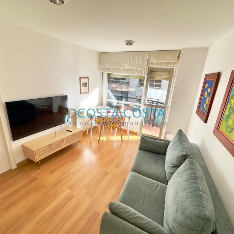 Apartamento exterior con terraza en plaza de Compostela, pleno centro de Vigo