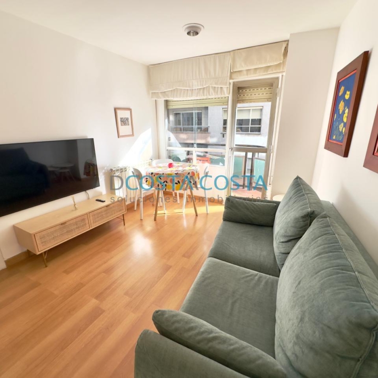 Apartamento exterior con terraza en plaza de Compostela, pleno centro de Vigo