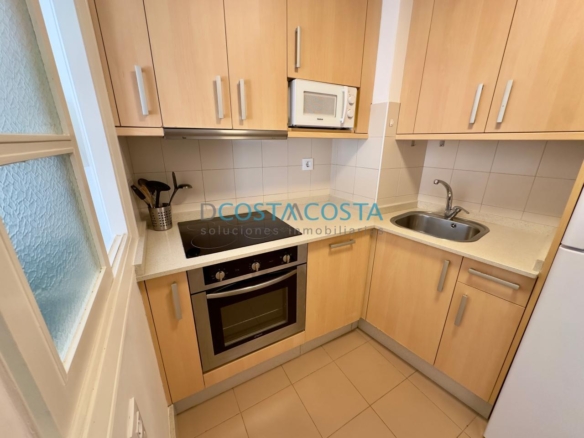 Apartamento exterior con terraza en plaza de Compostela, pleno centro de Vigo