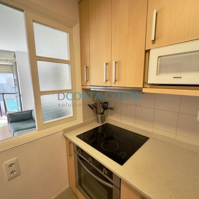 Apartamento exterior con terraza en plaza de Compostela, pleno centro de Vigo