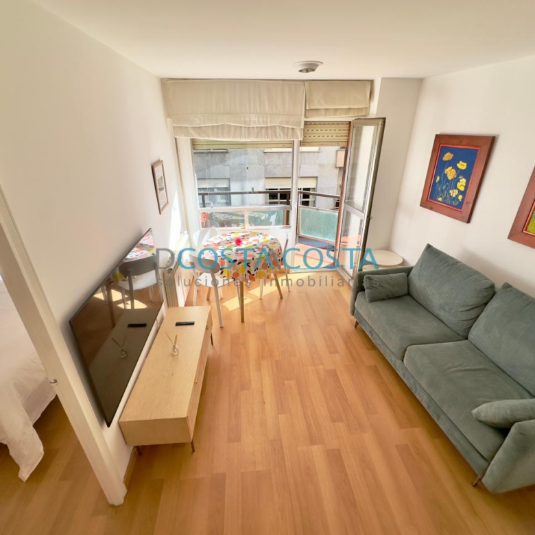 Apartamento exterior con terraza en plaza de Compostela, pleno centro de Vigo
