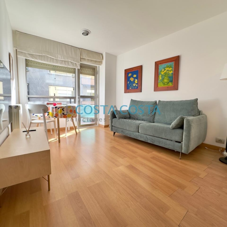 Apartamento exterior con terraza en plaza de Compostela, pleno centro de Vigo