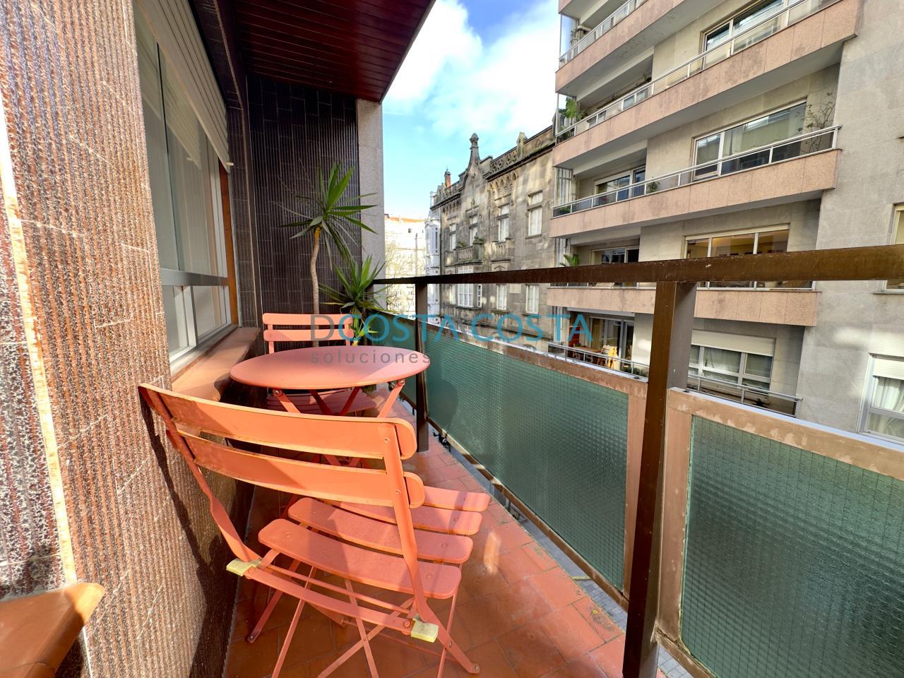 177134268916600169201_177132461895 Apartamento exterior con terraza en plaza de Compostela, pleno centro de Vigo