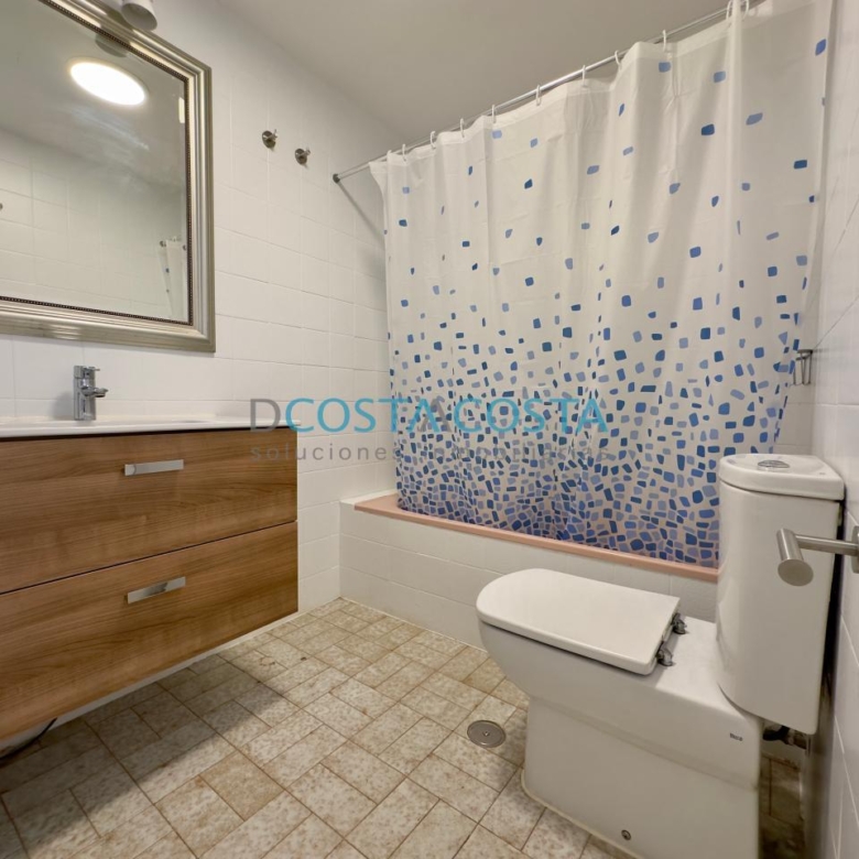Apartamento exterior con terraza en plaza de Compostela, pleno centro de Vigo