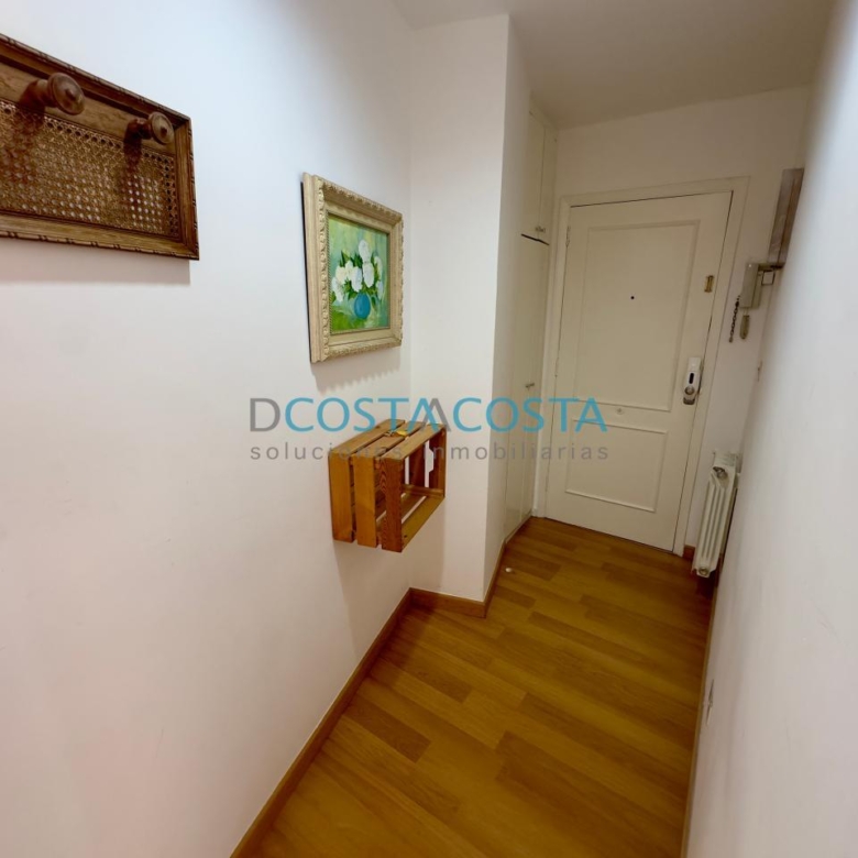 Apartamento exterior con terraza en plaza de Compostela, pleno centro de Vigo