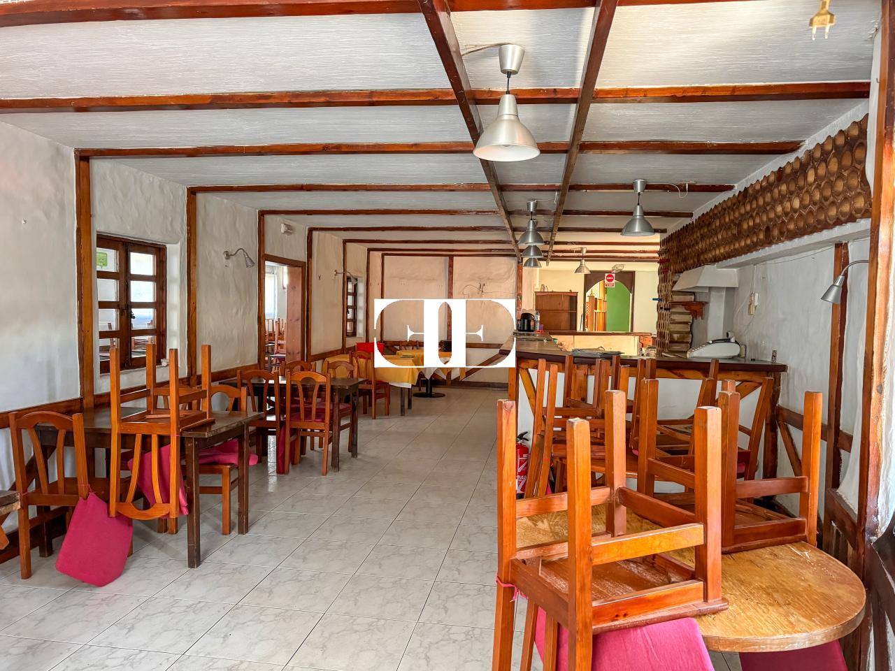 Alquiler de local con licencia de hostelería frente a la playa – 300 m²- Hosteleria