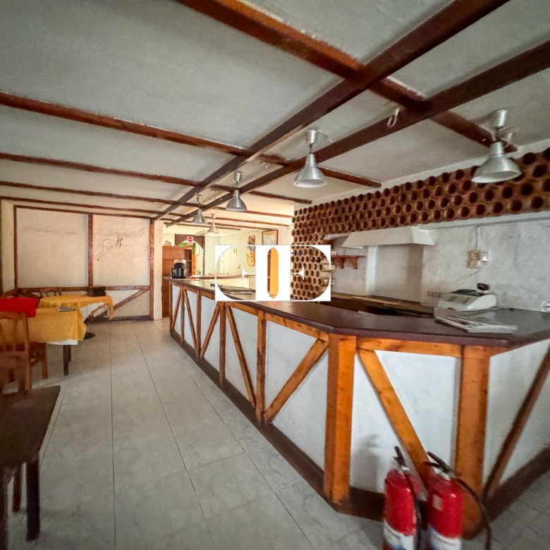 Alquiler de local con licencia de hostelería frente a la playa – 300 m²- Hosteleria