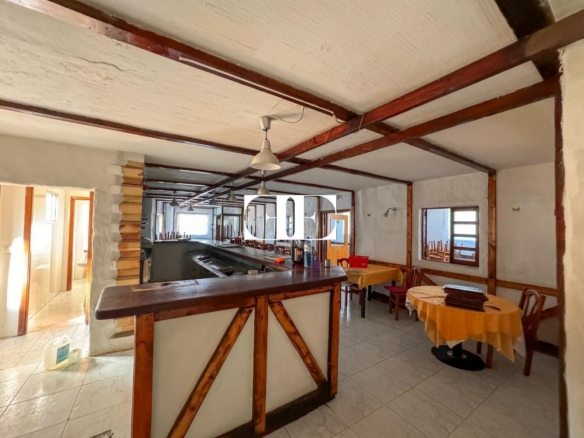 Alquiler de local con licencia de hostelería frente a la playa – 300 m²- Hosteleria