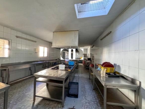 Alquiler de local con licencia de hostelería frente a la playa – 300 m²- Hosteleria