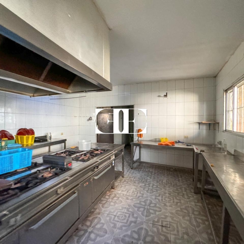Alquiler de local con licencia de hostelería frente a la playa – 300 m²- Hosteleria