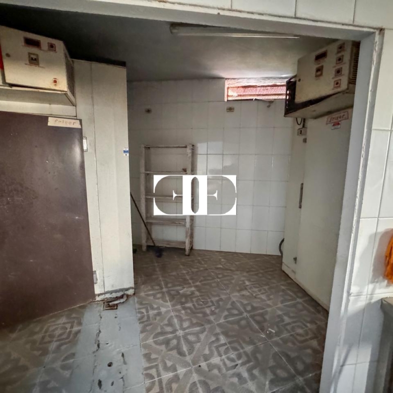 Alquiler de local con licencia de hostelería frente a la playa – 300 m²- Hosteleria