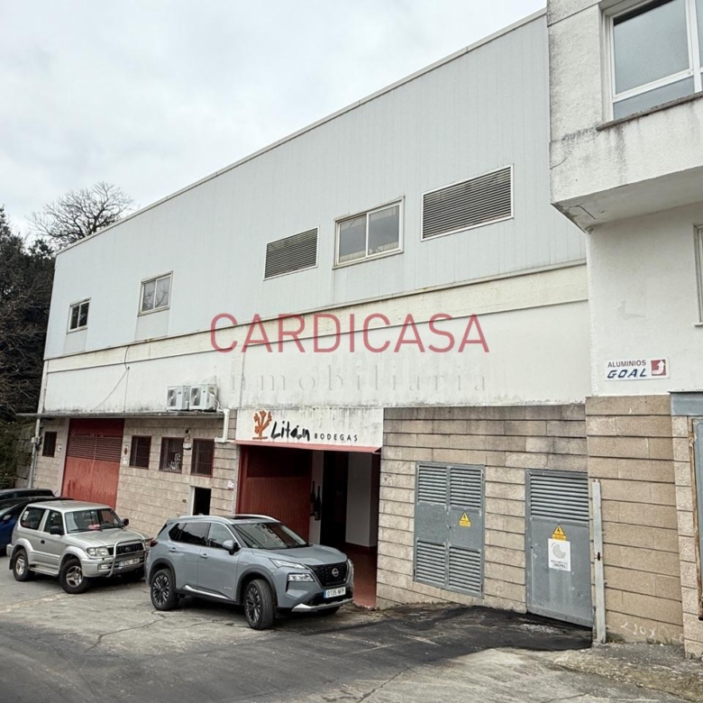 Nave industrial en alquiler en Chapela – 900 m² en excelente estado