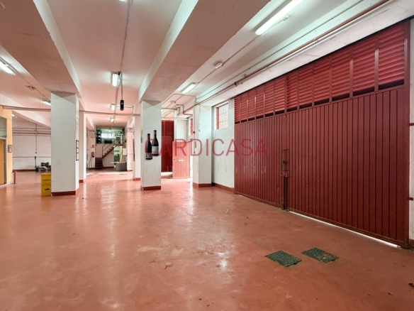 Nave industrial en alquiler en Chapela – 900 m² en excelente estado