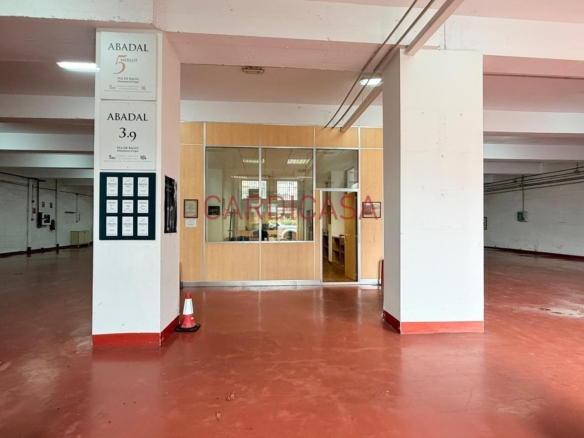 Nave industrial en alquiler en Chapela – 900 m² en excelente estado