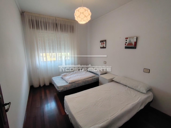 Piso de 4 Dormitorios con Impresionantes Vistas al Mar – Cee (A Coruña)