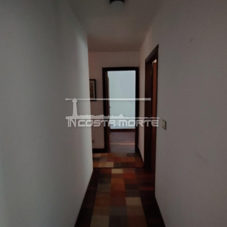 Piso de 4 Dormitorios con Impresionantes Vistas al Mar – Cee (A Coruña)