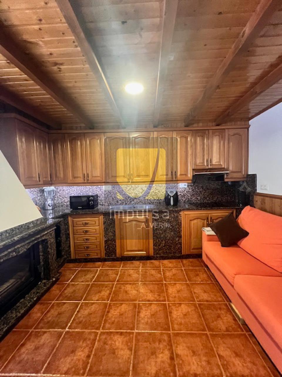177272438764800043987_176103656092 CASA CON NAVE, SÓTANO Y TERRENO