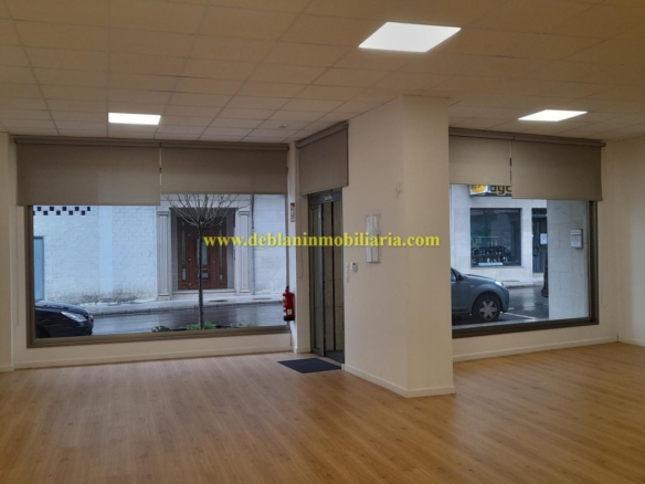 SE ALQUILA LOCAL COMERCIAL ACONDICIONADO  EN TUI