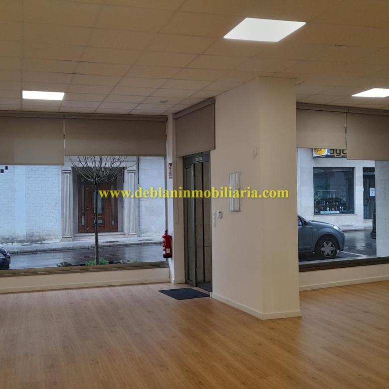 SE ALQUILA LOCAL COMERCIAL ACONDICIONADO  EN TUI