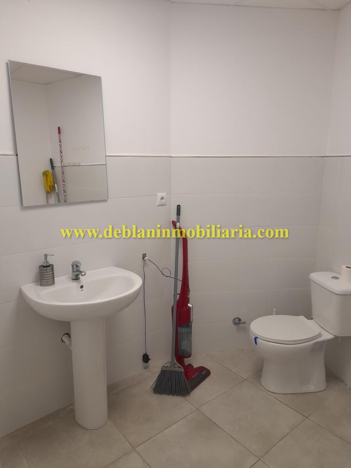 177280457441800021521_177280453788 SE ALQUILA LOCAL COMERCIAL ACONDICIONADO EN TUI