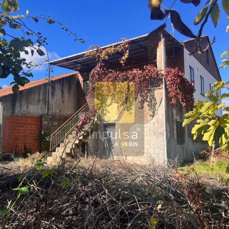 CASA PARA REFORMAR PRÓXIMA A VERÍN CON EXCEPCIONALES VISTAS