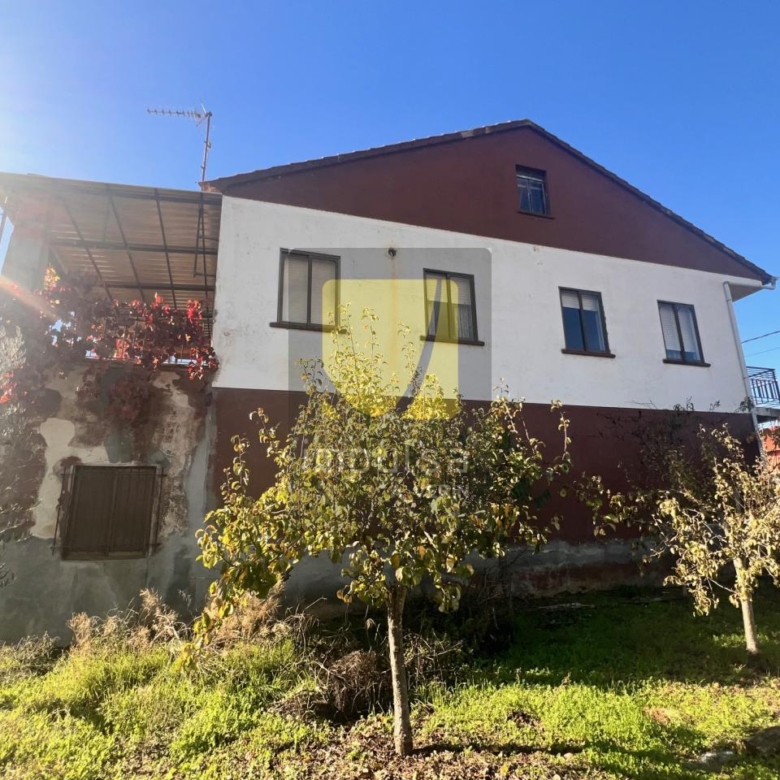 CASA PARA REFORMAR PRÓXIMA A VERÍN CON EXCEPCIONALES VISTAS