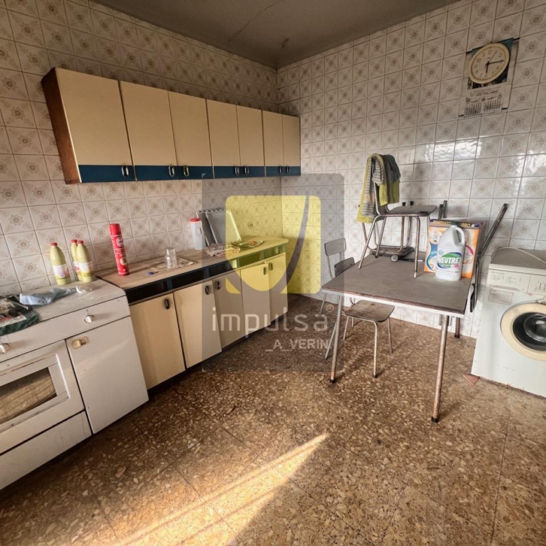 CASA PARA REFORMAR PRÓXIMA A VERÍN CON EXCEPCIONALES VISTAS