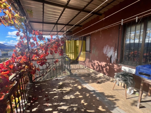 CASA PARA REFORMAR PRÓXIMA A VERÍN CON EXCEPCIONALES VISTAS