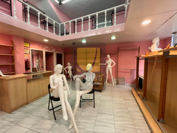 ALQUILER DE LOCAL COMERCIAL EN EL CENTRO HISTÓRICO DE VERÍN