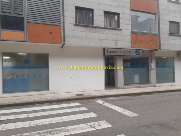 SE ALQUILA LOCAL COMERCIAL DE 200M2 EN GOIAN (TOMIÑO)