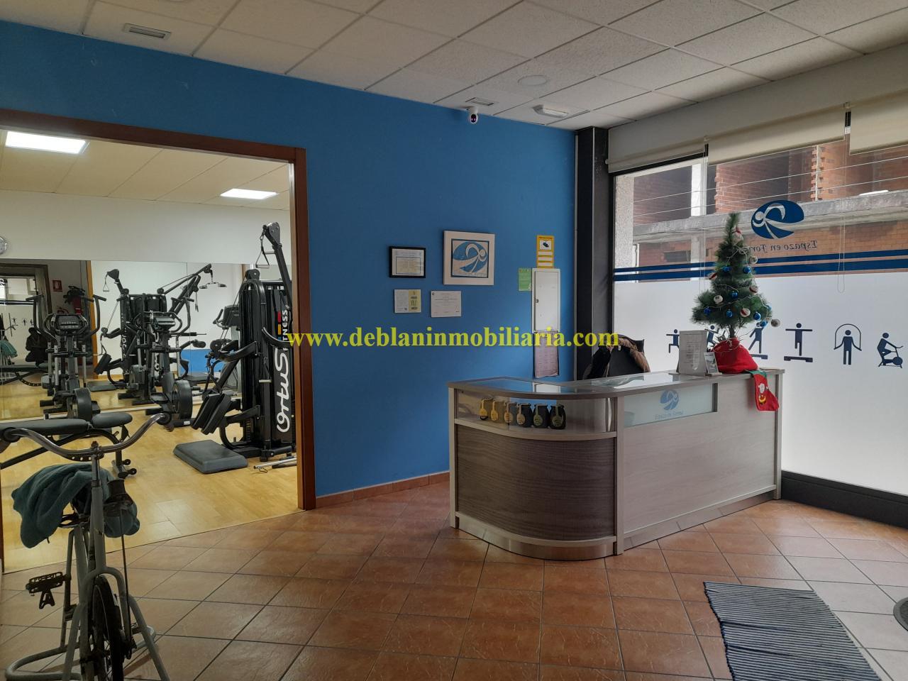 177323348157800028988_177323329802 SE ALQUILA LOCAL COMERCIAL DE 200M2 EN GOIAN (TOMIÑO)