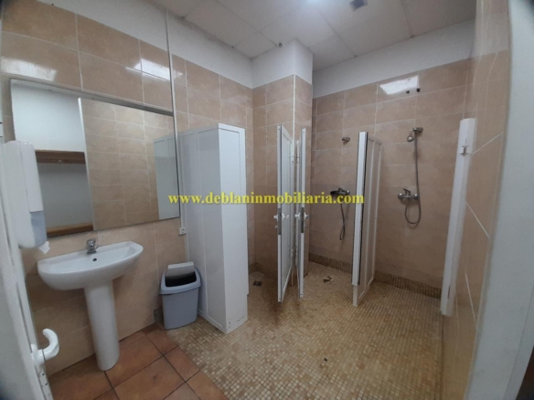 SE ALQUILA LOCAL COMERCIAL DE 200M2 EN GOIAN (TOMIÑO)