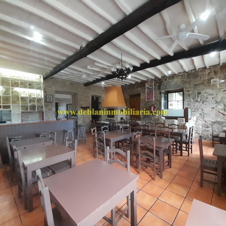 SE ALQUILA  LOCAL DE HOSTELERÍA CON GRAN POTENCIAL EN TUI